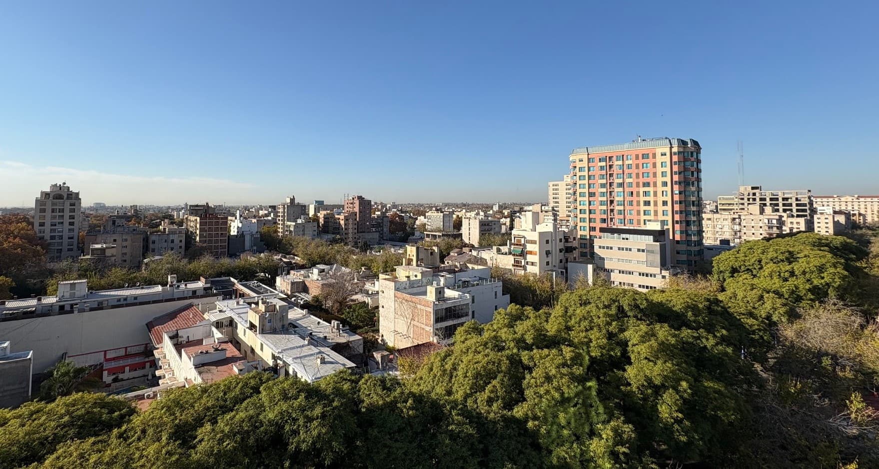 En Mendoza crece la oferta de alquileres de departamentos y se achica la de casas: por qué el 85% de los propietarios no quieren mascotas