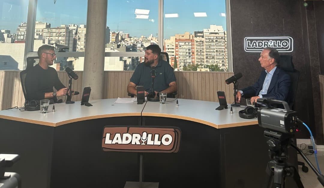 Entre dos escenarios: La construcción privada avanza entre costos en alza y la obra pública frenada