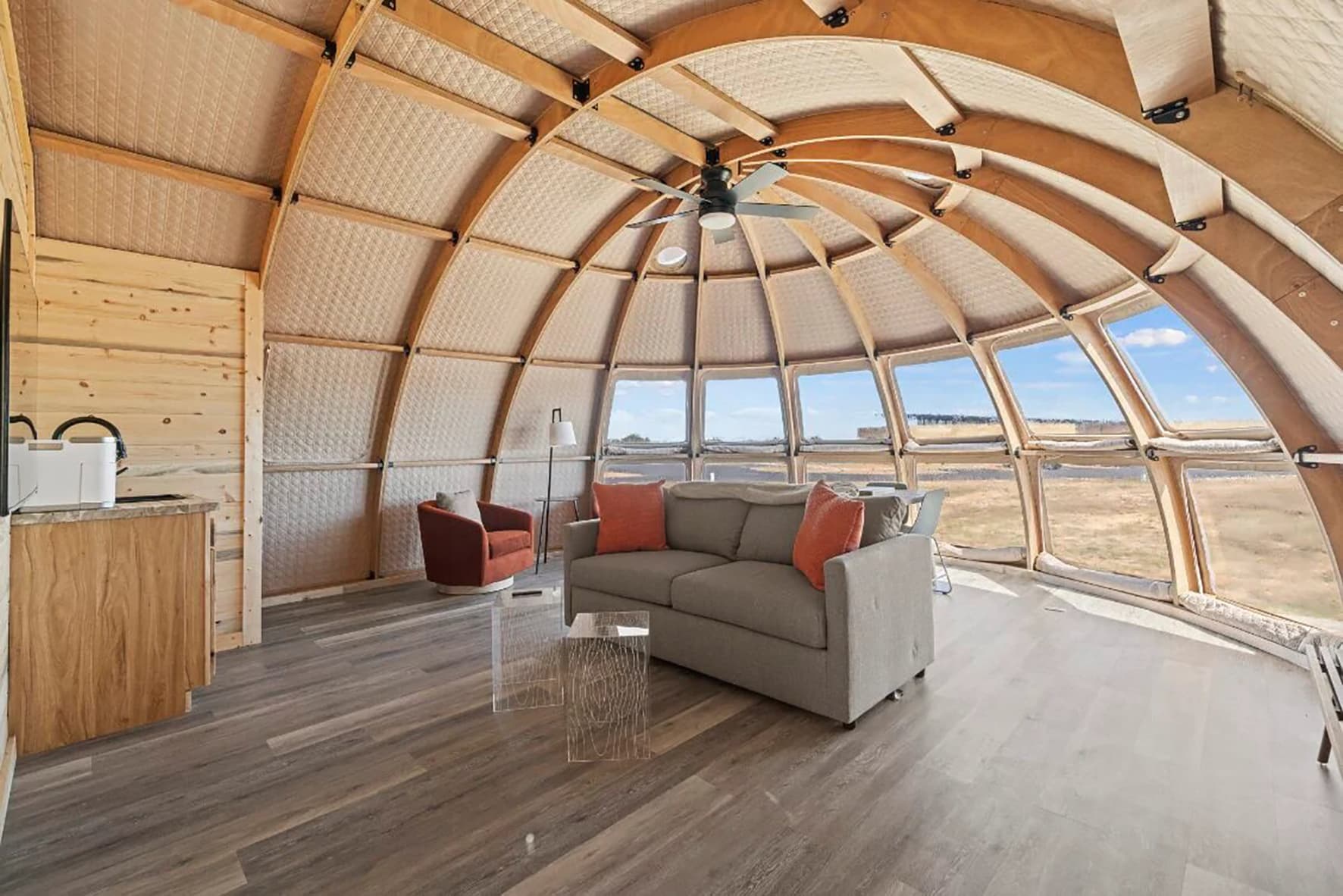 La madera, clave en el auge del turismo sustentable: domos, cabañas y bungalows en expansión