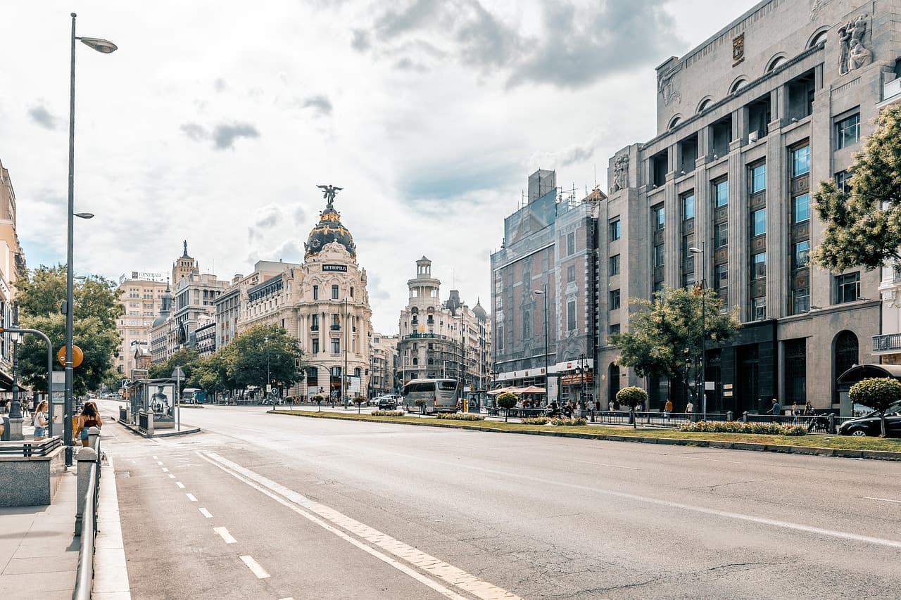 Inversores argentinos pisan fuerte en España: concentran el 16% del capital regional en Real Estate