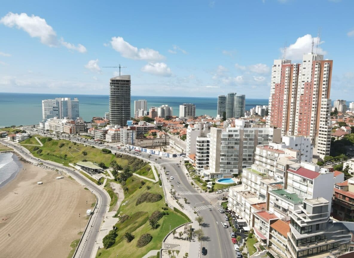 Mar del Plata afianza su eje premium: dónde queda, por qué se levantan torres, patrimonio recuperado y valores que llegan a USD 5.000 por m2