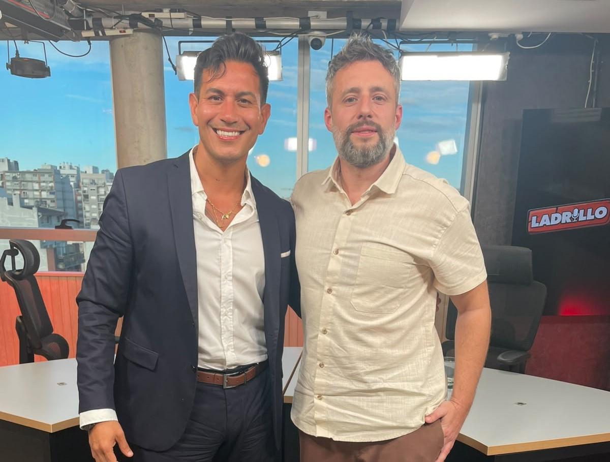 Facundo Orestes Vivas y Ezequiel Díaz luego de la grabación del episodio del streaming que puede verse en YouTube: no dejes de suscribirte