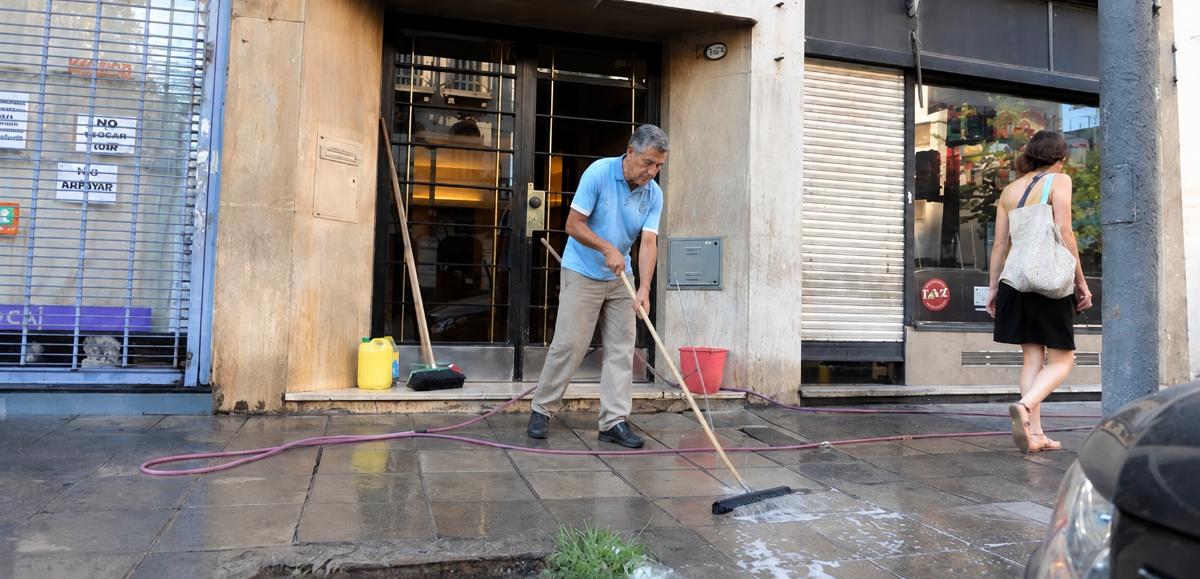 El mantenimiento, la limpieza y el personal de los edificios son algunos de los factores que inciden en las expensas, un gasto mensual que presenta diferencias entre CABA, Provincia y las urbanizaciones privadas